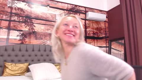 Natalie online show from 10-13-25, 11:32