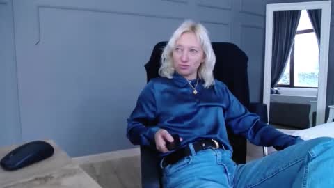 Natalie online show from 11-04-25, 07:40