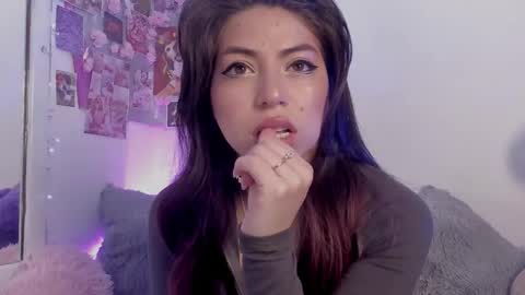 Snapshot of natalie_jaensen chatting on 09-21-25, 07:04       online show from 09-21-25, 07:04