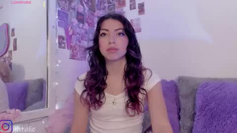 Snapshot of natalie_jaensen chatting on 10-02-25, 08:05       online show from 10-02-25, 08:05