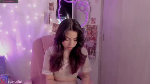 Snapshot of natalie_jaensen chatting on 10-17-25, 09:28       online show from 10-17-25, 09:28