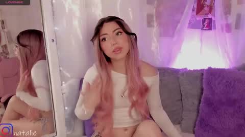 Snapshot of natalie_jaensen chatting on 10-21-25, 12:22       online show from 10-21-25, 12:22