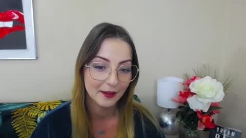 Snapshot of natalie_live chatting on 02-03-25, 11:31 NatalieSexy online show from 02-03-25, 11:31