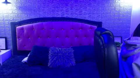 natalie  online show from 10-23-25, 03:06