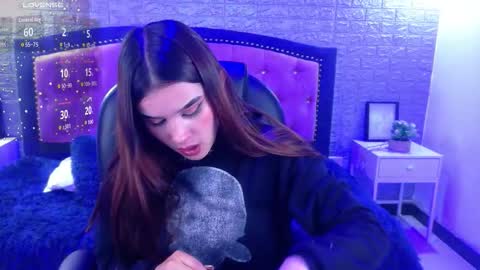 natalie  online show from 10-25-25, 02:52