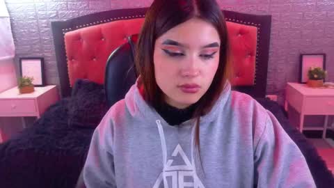 natalie  online show from 11-08-25, 03:29