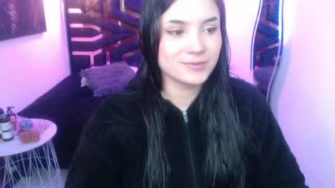 Snapshot of natalie_loffreda chatting on 05-18-26, 07:52 natalie online show from 05-18-26, 07:52