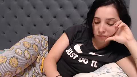 Miia online show from 02-05-25, 09:57