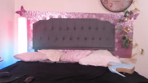 Snapshot of nataliealba chatting on 01-11-25, 07:28 bestfansnataliealba online show from 01-11-25, 07:28