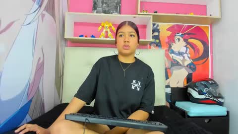 natalieevansx online show from 01-06-25, 01:30