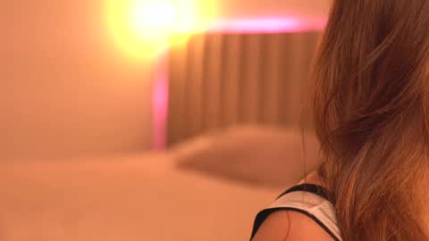 Snapshot of nataly_05 chatting on 01-09-25, 01:29 anatalybee online show from 01-09-25, 01:29