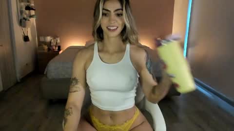 anatalybee online show from 06-07-26, 10:46