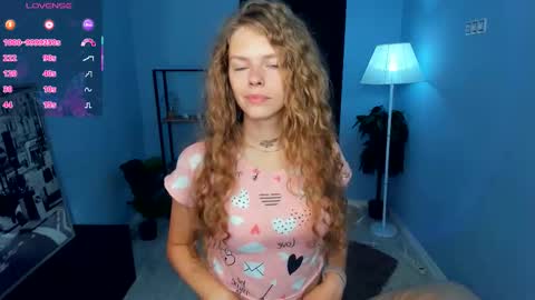 Natalie online show from 09-09-25, 05:07