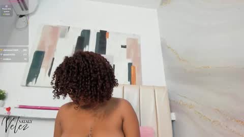 Snapshot of nataly_velez chatting on 10-14-25, 12:44 Naty online show from 10-14-25, 12:44