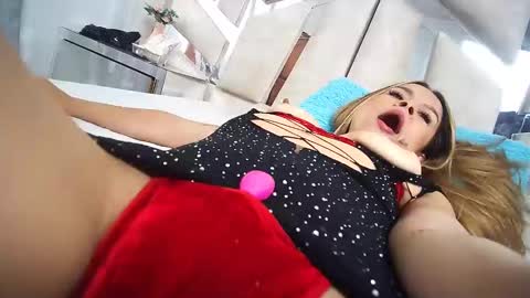 Snapshot of natalyefoster chatting on 02-09-25, 03:34 Natalye foster online show from 02-09-25, 03:34