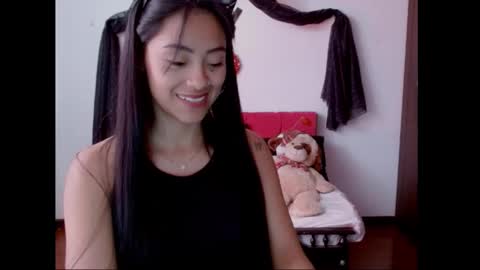 Nataly Escobar online show from 03-10-25, 03:52