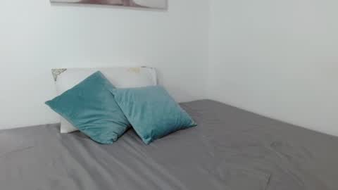 Snapshot of natalygolden69_ chatting on 09-12-25, 01:33 NATALY GOLDEN online show from 09-12-25, 01:33