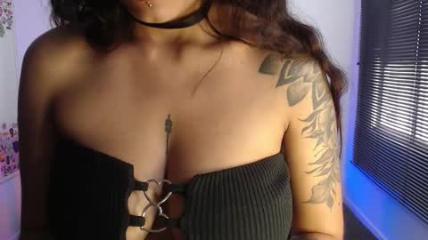 Snapshot of natalygreww chatting on 09-30-25, 09:09   online show from 09-30-25, 09:09