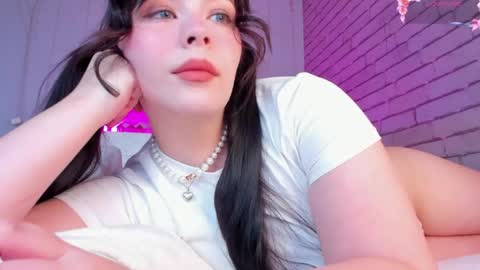 Snapshot of natalyhayes chatting on 06-01-26, 10:28 Nataly online show from 06-01-26, 10:28