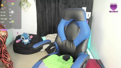 Snapshot of natasha777_a chatting on 02-23-25, 02:51 Natasha online show from 02-23-25, 02:51