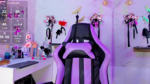 NATASHA online show from 04-17-26, 09:29