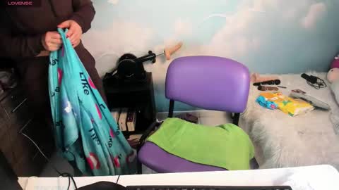 Natasha Bernett online show from 11-14-25, 04:06