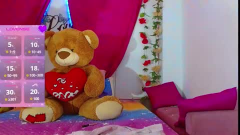 NatashaKissess   online show from 12-19-24, 04:13