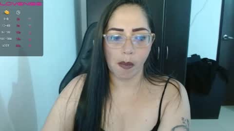 Snapshot of natashasmithe chatting on 12-11-24, 02:41 Natasha Smithe  online show from 12-11-24, 02:41