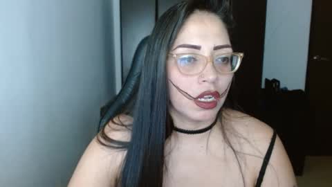 Snapshot of natashasmithe chatting on 02-06-25, 02:11 Natasha Smithe  online show from 02-06-25, 02:11