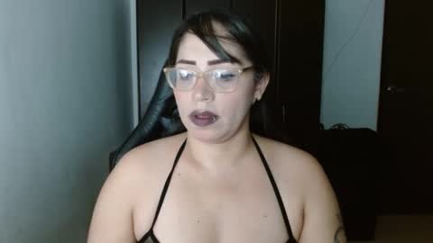 Snapshot of natashasmithe chatting on 02-10-25, 08:21 Natasha Smithe  online show from 02-10-25, 08:21