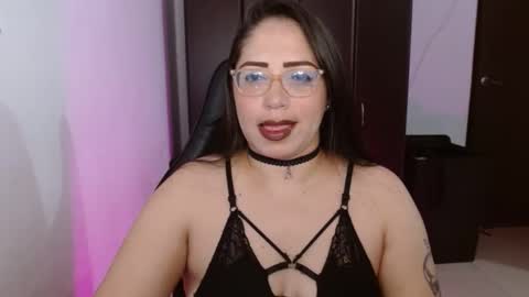 Snapshot of natashasmithe chatting on 09-27-25, 07:08 Natasha Smithe  online show from 09-27-25, 07:08