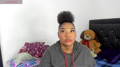 Snapshot of natassha_brown chatting on 12-12-24, 11:50 Natassha  online show from 12-12-24, 11:50