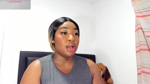 Snapshot of natassha_brown chatting on 03-12-25, 03:13 Natassha  online show from 03-12-25, 03:13