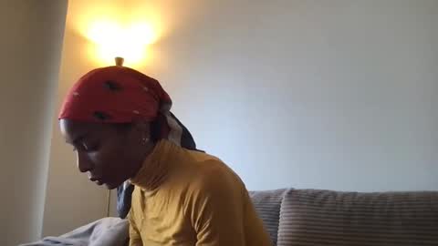 Snapshot of natassiadreamsxxx chatting on 01-11-26, 12:15 Natassia Dreams online show from 01-11-26, 12:15