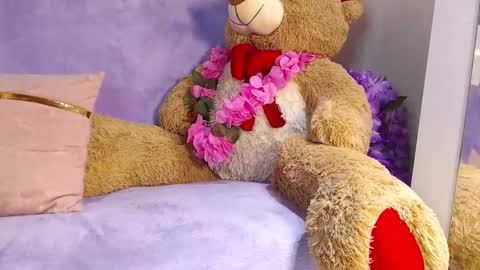 Snapshot of natazhaqueen chatting on 10-23-25, 02:55 nathalia online show from 10-23-25, 02:55