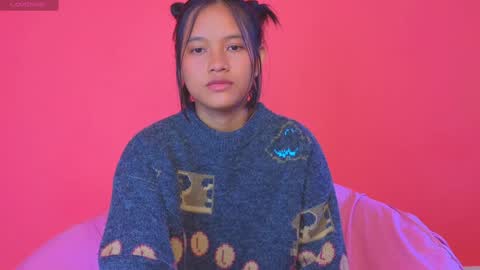 Snapshot of natchac chatting on 12-12-24, 01:43 Natcha C online show from 12-12-24, 01:43