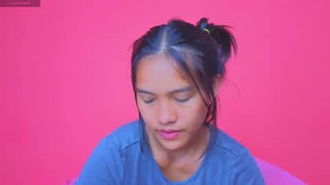 Snapshot of natchac chatting on 12-14-24, 01:28 Natcha C online show from 12-14-24, 01:28