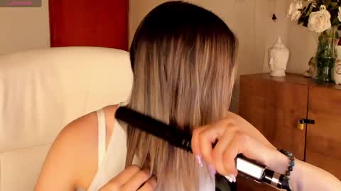 nathaly sky online show from 01-15-25, 10:49