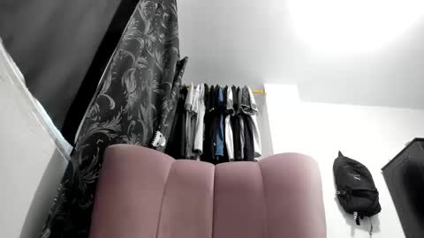 Snapshot of nathalia_hottman chatting on 10-03-25, 04:37 NATHALIA online show from 10-03-25, 04:37