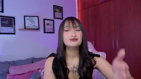 Nathalia Ramirez online show from 02-04-26, 01:11