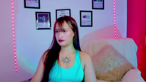 Snapshot of nathalia_ramirez_ chatting on 06-13-26, 01:25 Nathalia Ramirez online show from 06-13-26, 01:25
