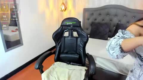 N A T H A L I A online show from 02-18-25, 07:09