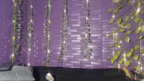 Nathalia Roos rs online show from 11-23-25, 02:00