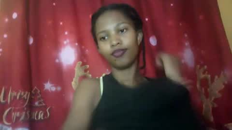 Snapshot of nathalie004 chatting on 09-18-25, 05:09 nathalie004 online show from 09-18-25, 05:09