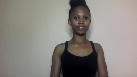 Snapshot of nathalie004 chatting on 11-02-25, 07:00 nathalie004 online show from 11-02-25, 07:00