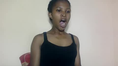 Snapshot of nathalie004 chatting on 11-03-25, 04:58 nathalie004 online show from 11-03-25, 04:58