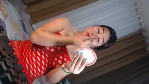 Queen Marga online show from 10-21-25, 02:01