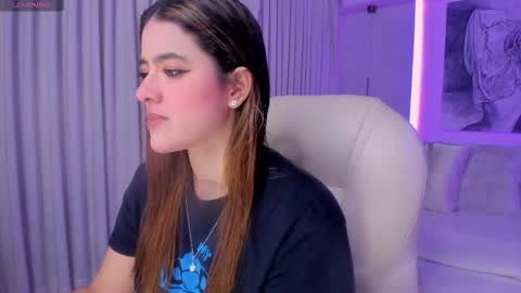 NATHALIE online show from 12-21-25, 11:06