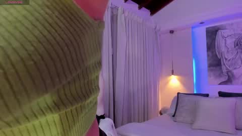 NATHALIE online show from 04-22-26, 11:12