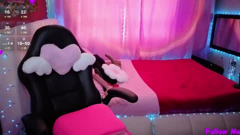 Nathalie online show from 04-06-26, 07:04